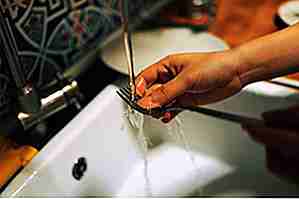 25 Errores de lavado de vajilla que probablemente esté haciendo todos los días